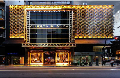 广水门头设计与商业空间的纽带。